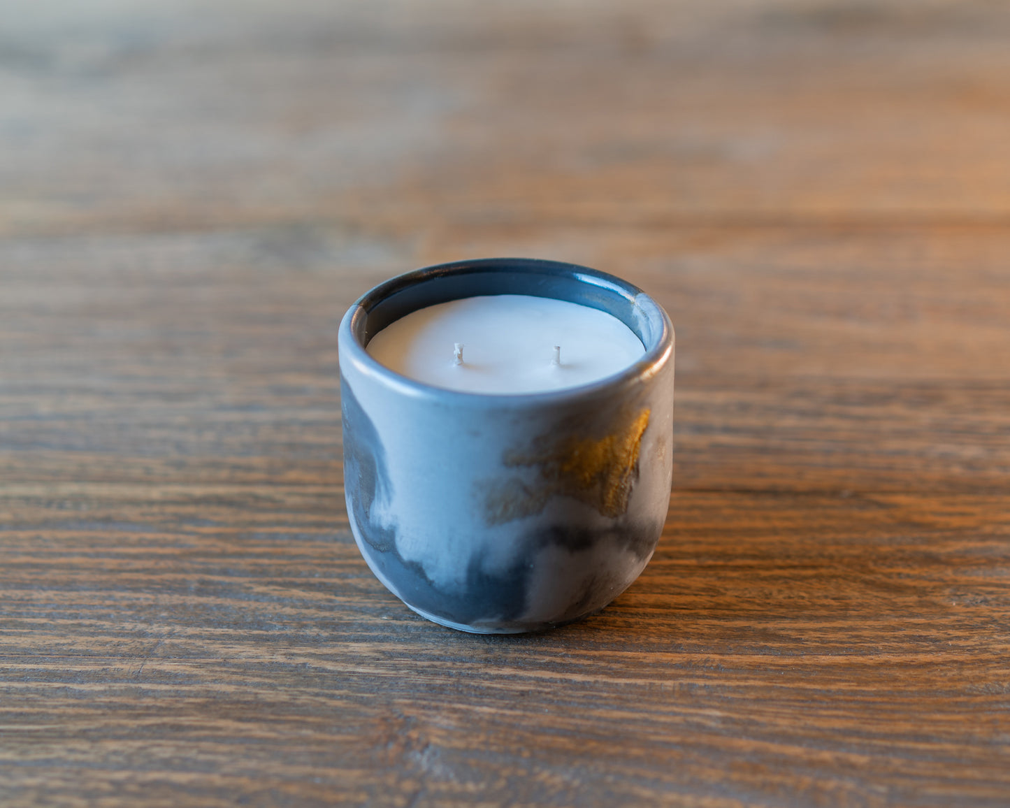RainExperience the serene and refreshing scent of a gentle rain with our newest candle, “Rain.” Intentionally crafted to evoke the calming essence of a misty morning shoeye of roseeye of roseRain