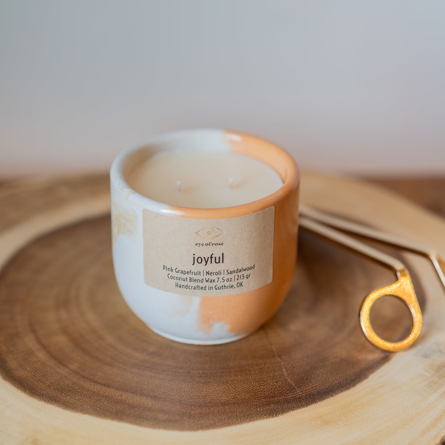 joyfulBring the sunshine into your home with our "joyful" candle, a perfect blend of bright citrus and soft floral notes designed to uplift your spirit. Imagine the fresh candleeye of roseeye of rosejoyful